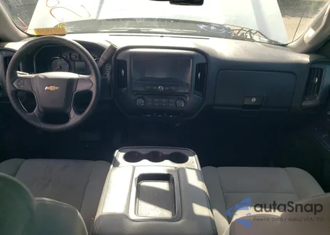 2018 Chevrolet Silverado K1500 Custom z USA, uszkodzony, nr VIN 3GCUKPEC9JG232004